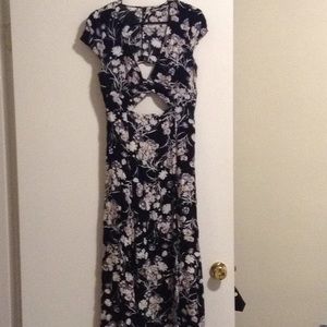 Open back short sleeved dress